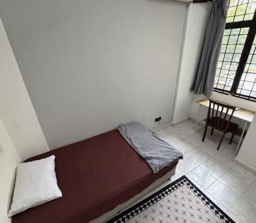 Bukit Gong Apartment | Blissful Breeze 4 ROOMS by EZYHOME MELAKA