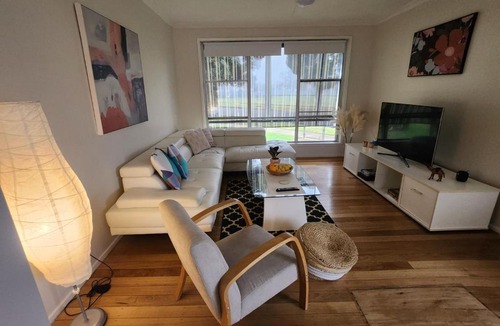 Cobram House | Blue House on Murray River