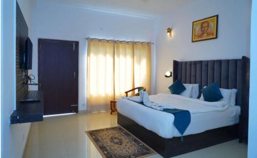 Bail Parao Hotel | Blue River Resort