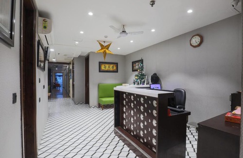 Kalkaji Hotel | Bluestone Nehru Place by The Cosy Hotels