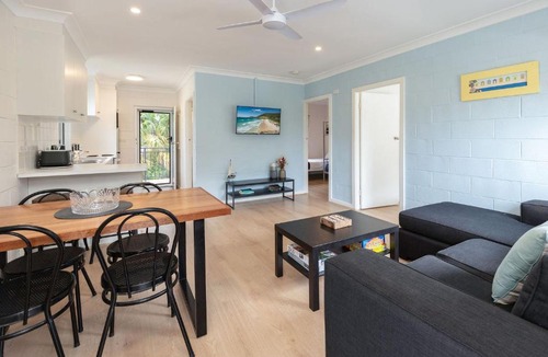 Blueys Beach House | Blueys Beach Villa Manyana 01