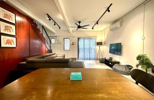 Bandar Country Homes House | BNB Cozy Homestay @ Bdr Country Homes (Corner Hse)