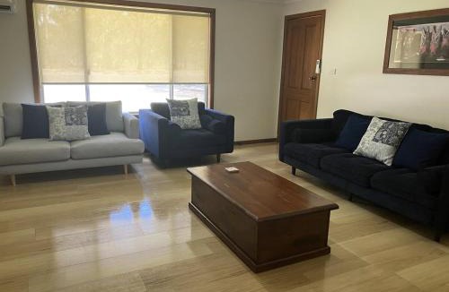Hay Villa | BnB on Brunker