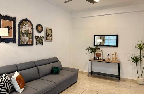 Kota Kinabalu House | BohoHaven 半独立别墅 Semi D 5Rooms 3Bath 10 to 12 pax 15mins to KK City
