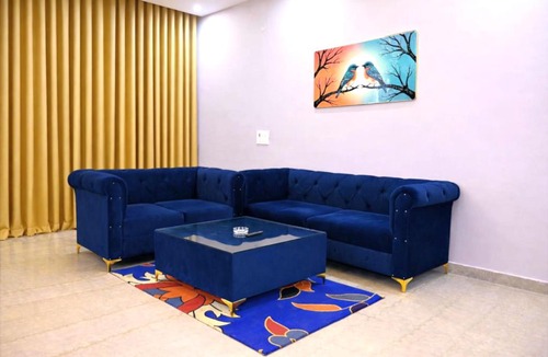 Greater Noida Apartment | Book N Go HomeStay - Greater Noida