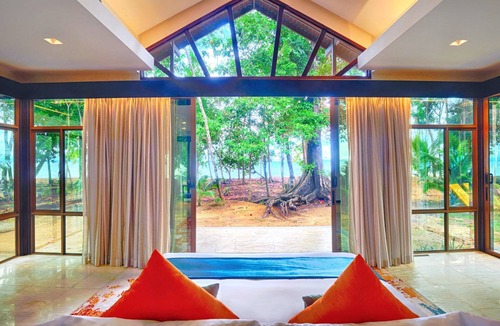 Tiga Island Resort | Borneo Eagle Resort