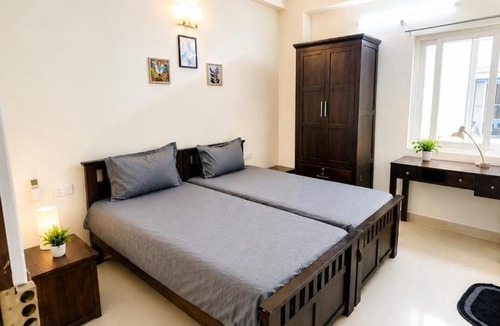Kondapur Hotel | Botanical Living