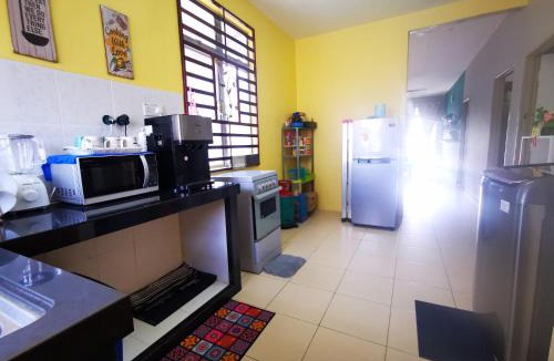 Kampung Bukit Rangin House | BR Guesthouse Kuantan