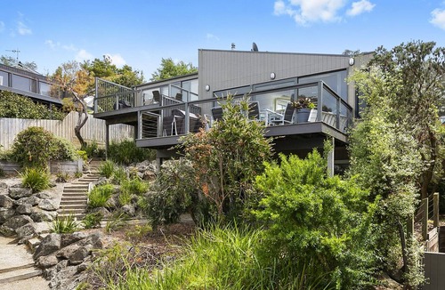 Lorne House | Breakers 4