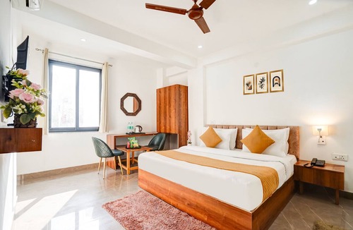 Mahipalpur Extension Bed & Breakfast | Breezy Height