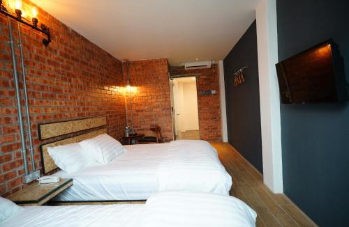Taman Istana Hotel | Brick Box Hotel @ Oldtown Ipoh