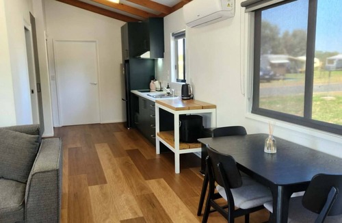 Bridgewater on Loddon RV Rental | Bridgewater Caravan Park