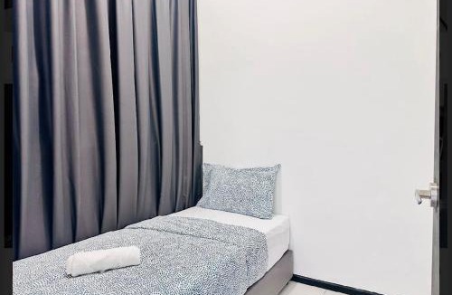 George Town Apartment | Bright & airy 3BR homestay comfort penang Netflix