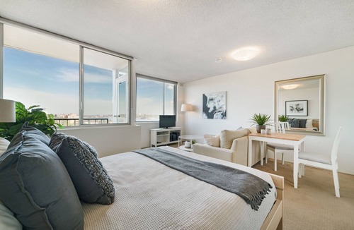 Neutral Bay Apartment | Bright And Sunny Studio Apartment