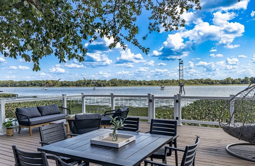 West Bristol Cottage | Bucks County Riverfront Cottage