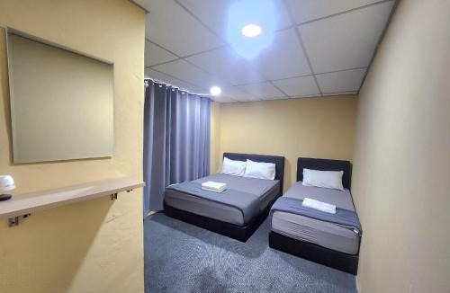 Gua House | BUDGET FRIENDLY ROOM AT Kuching Waterfront Bridge