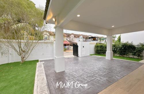 Bukit Indah House | Bukit Indah Terrakids Amazing house with Pool near Legoland