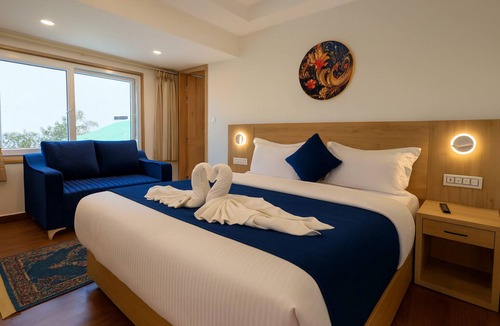 The Mall Road Hotel | Bummys by Vyaana Retreats