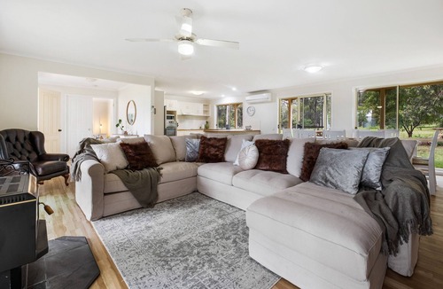 Millfield House | Bundara- Hunter Valley Retreat | Sleeps 11 | Rural | Resting amongst the trees