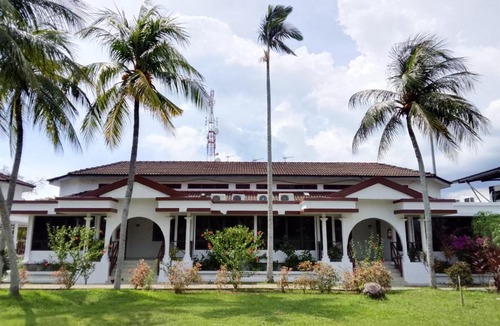 Kampung Permatang Tok Mamat Hotel | Bunga Raya Resort Parit Buntar