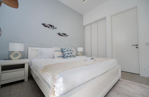 Batu Ferringhi Apartment | By The Sea Haven 2BR 6pax