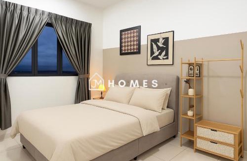 Kampung Bukit Dukong Apartment | C180 Trader Park Vintage Balcony Family Suite #19