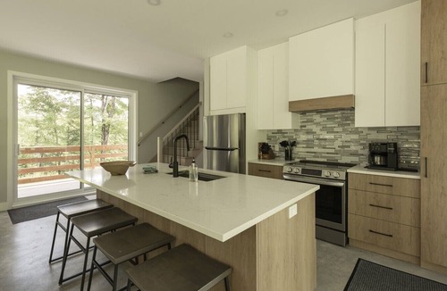 La Conception Ski Chalet | Forest immersion | 5 min beach 15 min Tremblant