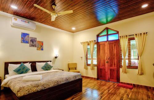 Baga Resort | Cabana Beach Resort