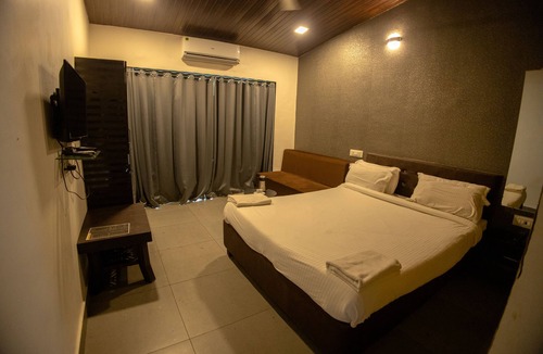 Karjat Hotel | Canal Touch Resort