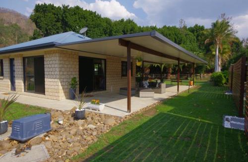 Canungra Villa | Canungra Valley Cottage
