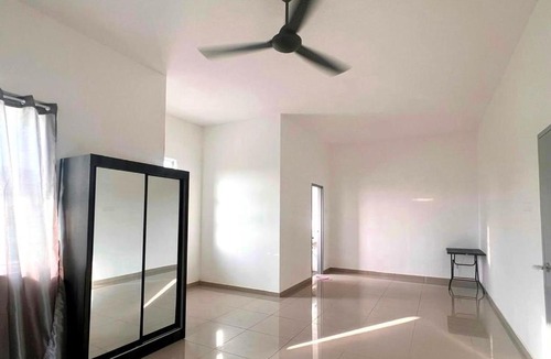 Tanjung Kling House | Caro Home