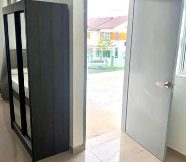 Tanjung Kling House | Caro Home