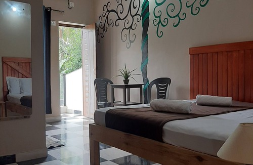 Candolim House | Casa Almeida Guest House