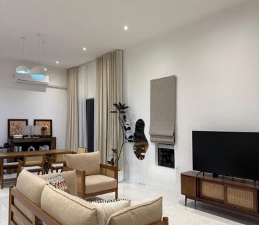 Jitra Villa | Casa Anggeriani