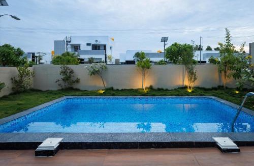 Hosur Apartment | Casa Bohemia by StayJade PoolBoho Villa1hr Blr