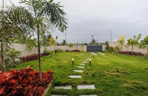 Hosur Apartment | Casa Bohemia by StayJade PoolBoho Villa1hr Blr