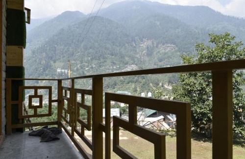 Jagatsukh House | Casa De Barro