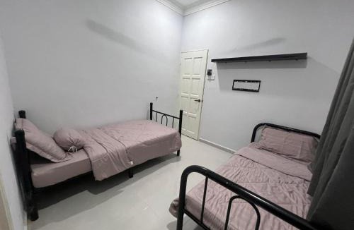 Kampung Sungai Petai House | Casa De Harmoni