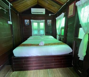 Pantai Tengah Resort | Cenanghill Beachfront