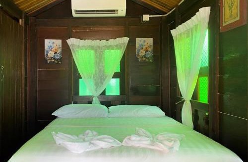 Pantai Tengah Resort | Cenanghill Beachfront