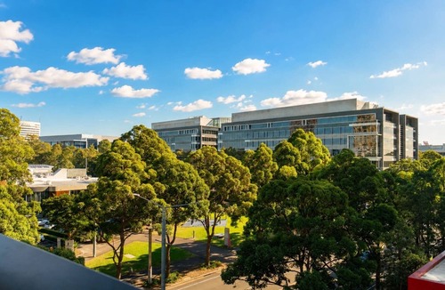 Sydney Olympic Park Apartment | Central 2BR Olympic Park Apt with Parking
