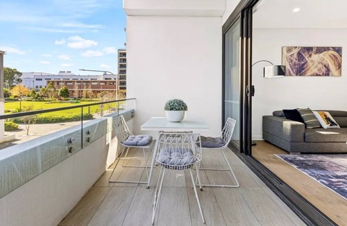 Waterloo Apartment | Central&Spacious 3Bed Apt at Zetland | MHS
