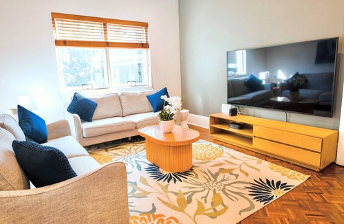 Randwick House | CENTRALLY CENTENNIAL- Beautiful Centennial Park at your doorstep