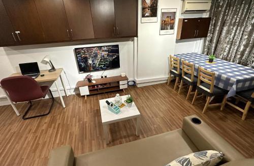 Bukit Kecil Apartment | CEOZ1 6Pax Duplex Suite #Disney HS #Airport #USM