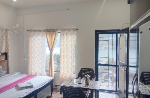 Dalhousie House | Chamera Inn Homestay
