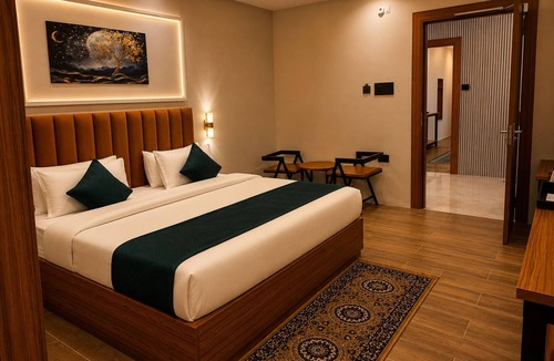 Vrindavan Resort | Chandrika Greens Resort Near Prem Mandir