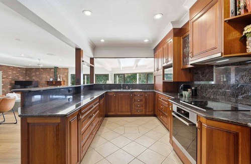 Coffs Harbour Apartment | Charlesworth 15 - Sleeps 15, Beachfront Reserve, Pet Friendly, Amazing Views