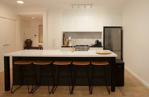 Mosman Apartment | Charming Mosman is beautifully light and stylish three-bedroom apartment in central Mosman location