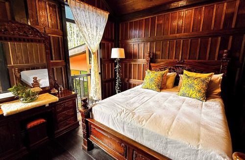 Kampung Besar House | Charming Nature Kampung Home for Family Getaways