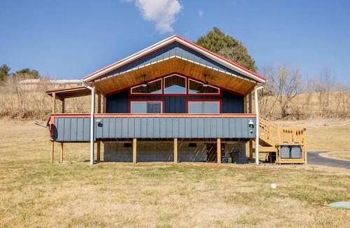 Draper House | Charming riverside with stunning views, cozy interiors, full amenities, and spacious decks.